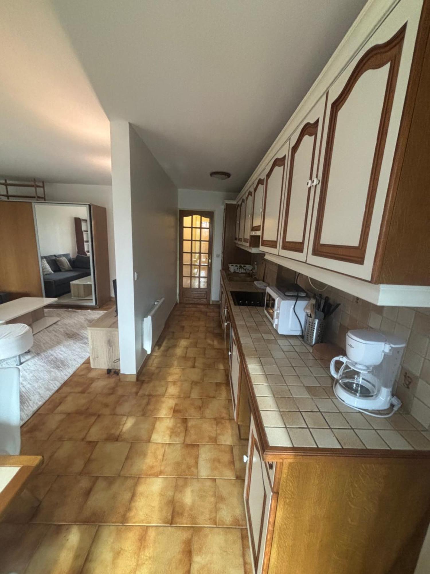 F2 Avec Terrasse, Parking Gratuit Apartment Guyancourt Exterior foto